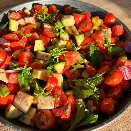 Agapanthus Retreat Kouvalata