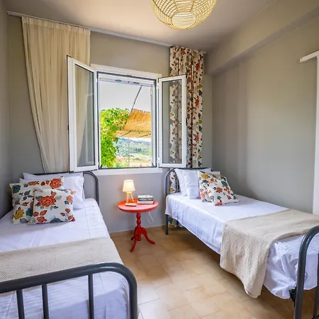 Agapanthus Retreat *